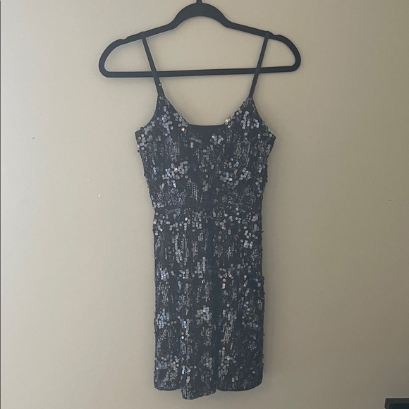 Express Dresses & Skirts - Express Black/Navy Sequin Mini Dress